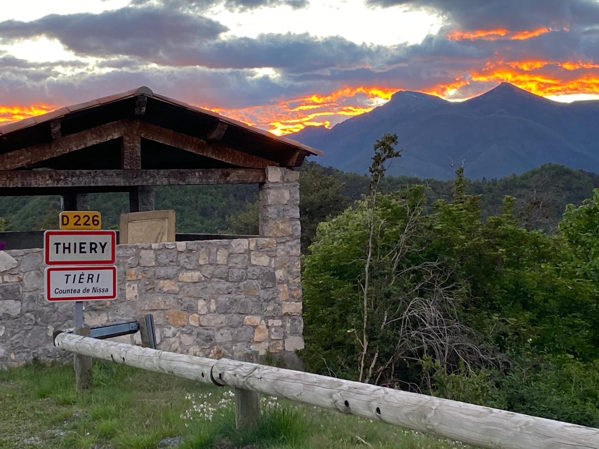 Auberge De Thiery Exteriér fotografie